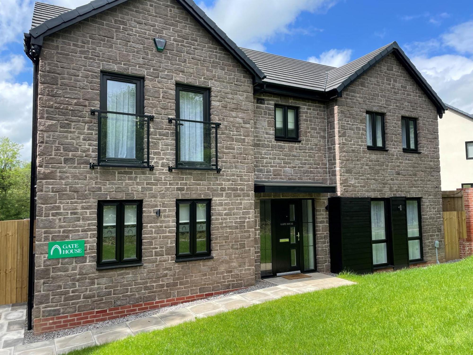 Pencoed House Estate Casa de hóspedes Cardiff Exterior foto